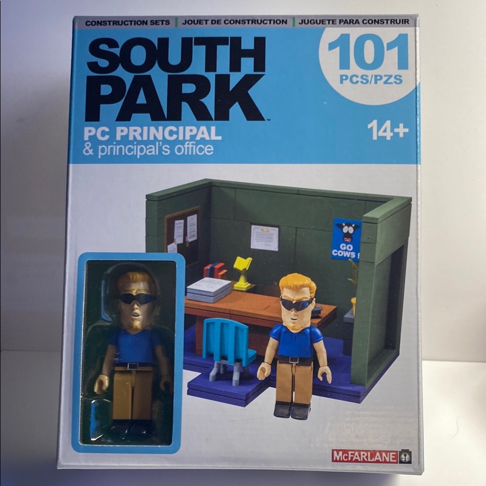 ⭐️4/$36⭐️ South Park PC Principal Building Set - Blue and Green